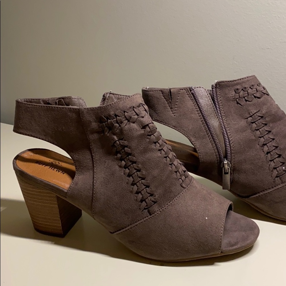 Brown sandals bootie style size 10